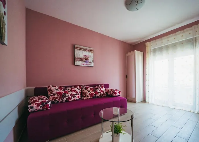 Apartamento 5 *