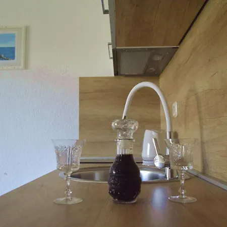 5 Apartment *