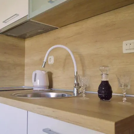 5 Apartment *