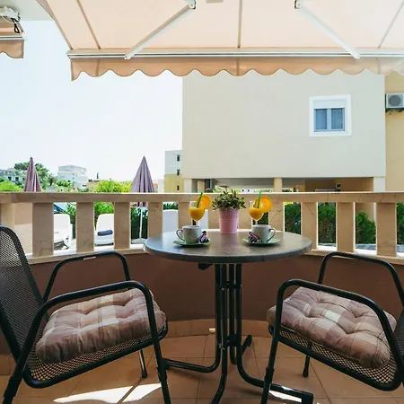 Apartment 5 Promajna