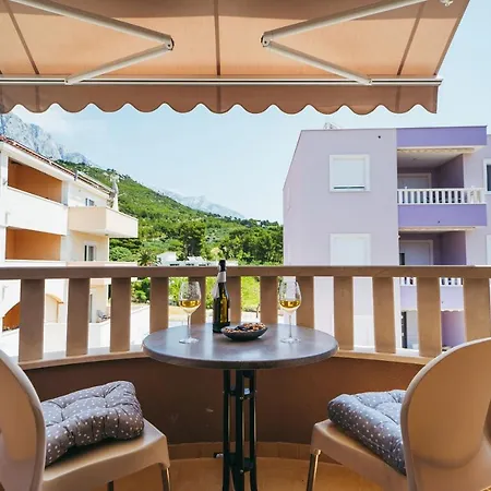 5 Apartment