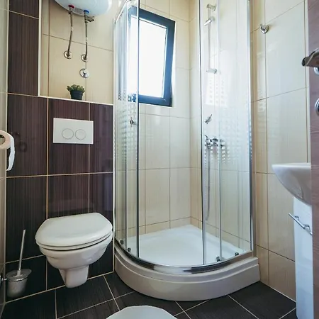 Apartment 5 Promajna